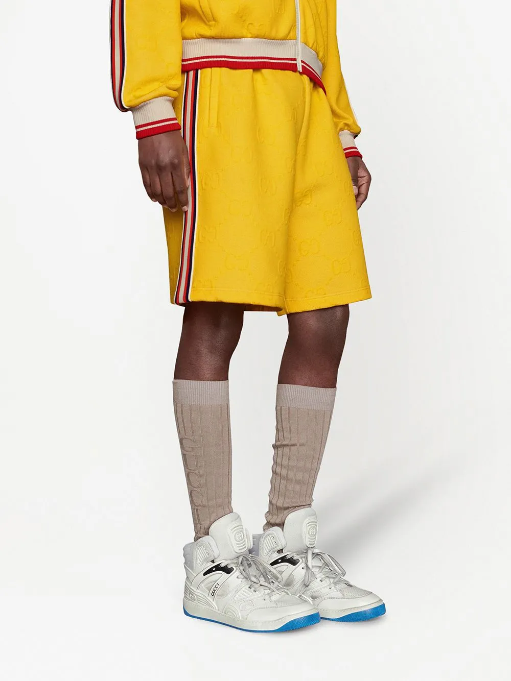 basket sneakers