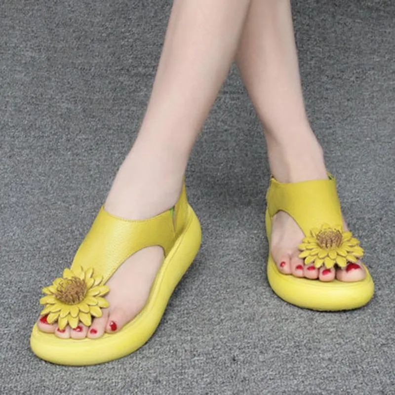 Comfortable Round Toe Wedge Flower Sandals