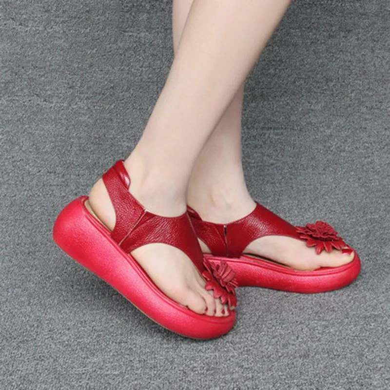 Comfortable Round Toe Wedge Flower Sandals