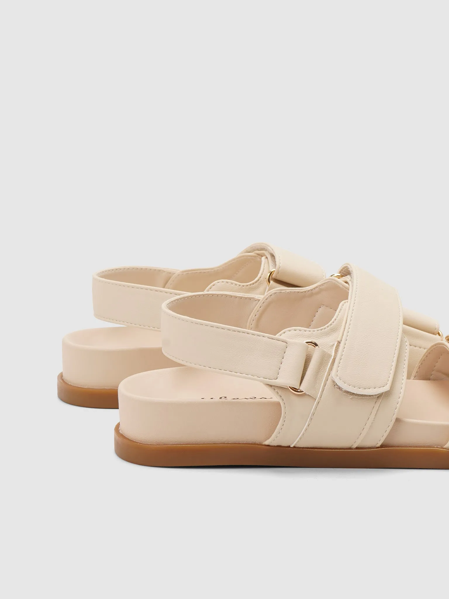Pete Flat Sandals